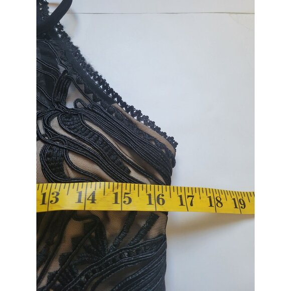 Bebe Black Embroidered Halter Top Size 8 Party Event Clubwear Wedding Cocktail - Picture 10 of 14